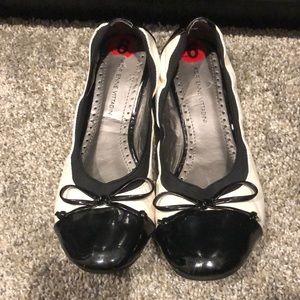 Adrienne Vittadini flats